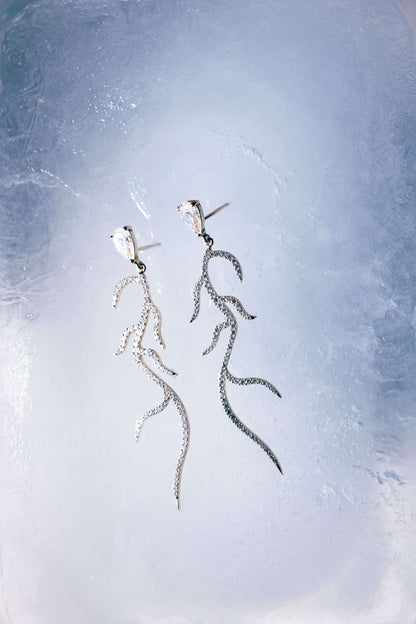 Pavé Diamond Alga Earrings - Nisi Jewelry - Delux Jewels  Luxury jewelry  Fine jewelry  Designer jewelry  High-end jewelry  Premium jewelry  Elegant jewelry Diamond rings  Gold necklaces  Gemstone earrings  Luxury bracelets  Statement jewelry  Wedding bands  Engagement rings  Custom jewelry Buy luxury jewelry online  Affordable luxury jewelry  Handmade fine jewelry  Jewelry for gifts  Unique jewelry pieces  Jewelry store online