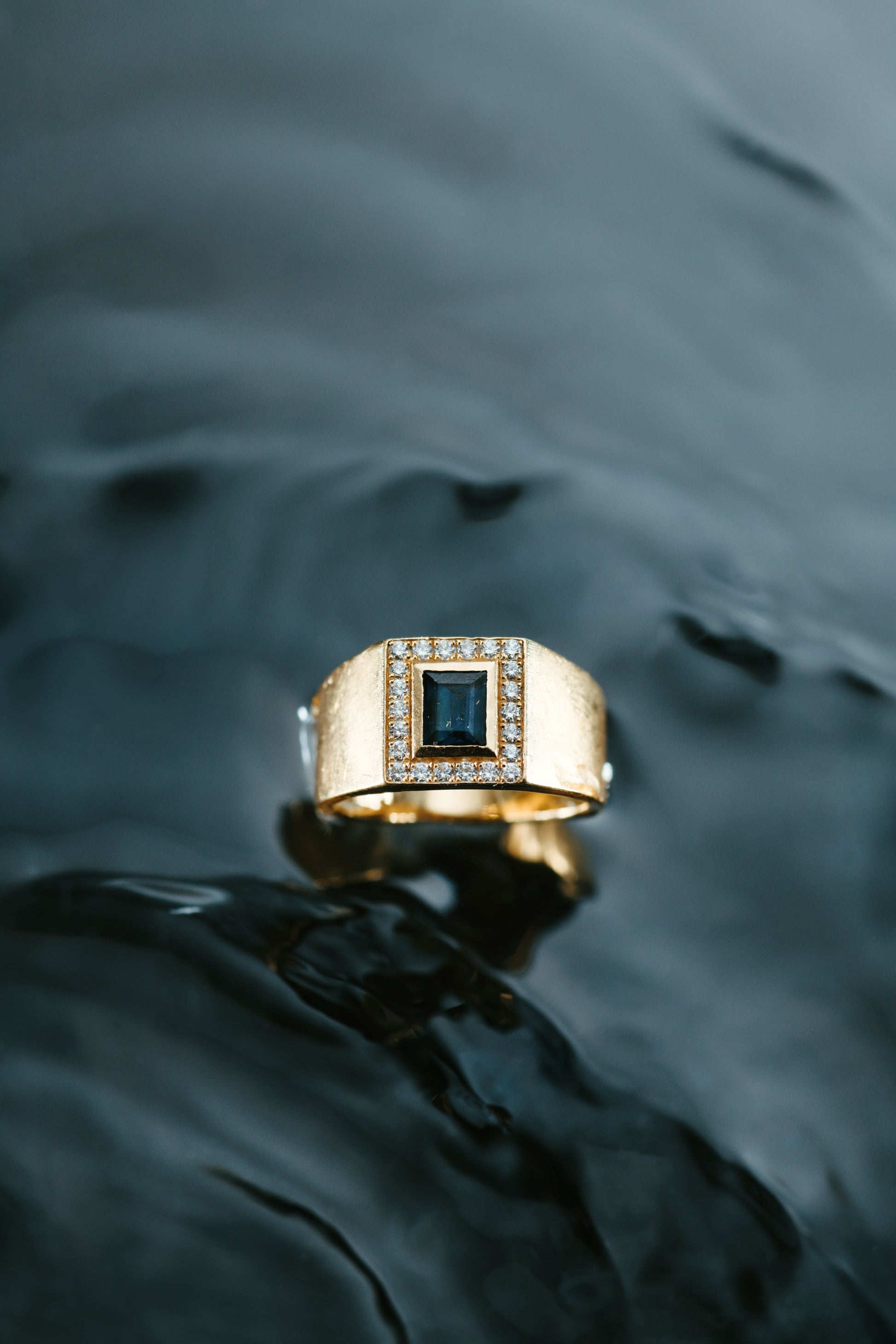 Sapphire Pinky Ring - Nisi Jewelry - Delux Jewels  Luxury jewelry  Fine jewelry  Designer jewelry  High-end jewelry  Premium jewelry  Elegant jewelry Diamond rings  Gold necklaces  Gemstone earrings  Luxury bracelets  Statement jewelry  Wedding bands  Engagement rings  Custom jewelry Buy luxury jewelry online  Affordable luxury jewelry  Handmade fine jewelry  Jewelry for gifts  Unique jewelry pieces  Jewelry store online