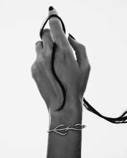 Pavè Diamond Alga Bracelet - Nisi Jewelry - Delux Jewels  Luxury jewelry  Fine jewelry  Designer jewelry  High-end jewelry  Premium jewelry  Elegant jewelry Diamond rings  Gold necklaces  Gemstone earrings  Luxury bracelets  Statement jewelry  Wedding bands  Engagement rings  Custom jewelry Buy luxury jewelry online  Affordable luxury jewelry  Handmade fine jewelry  Jewelry for gifts  Unique jewelry pieces  Jewelry store online