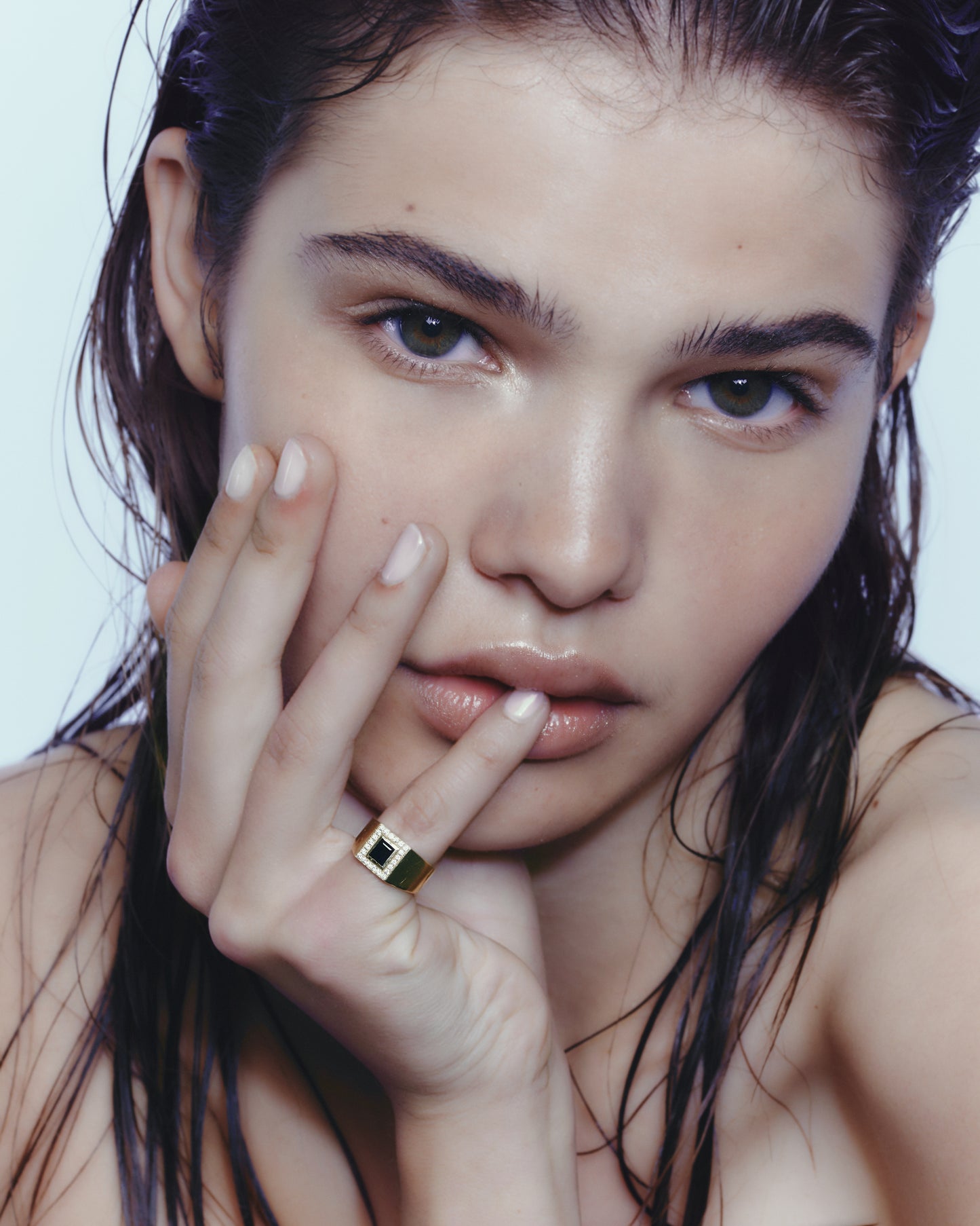 Sapphire Pinky Ring - Nisi Jewelry - Delux Jewels  Luxury jewelry  Fine jewelry  Designer jewelry  High-end jewelry  Premium jewelry  Elegant jewelry Diamond rings  Gold necklaces  Gemstone earrings  Luxury bracelets  Statement jewelry  Wedding bands  Engagement rings  Custom jewelry Buy luxury jewelry online  Affordable luxury jewelry  Handmade fine jewelry  Jewelry for gifts  Unique jewelry pieces  Jewelry store online