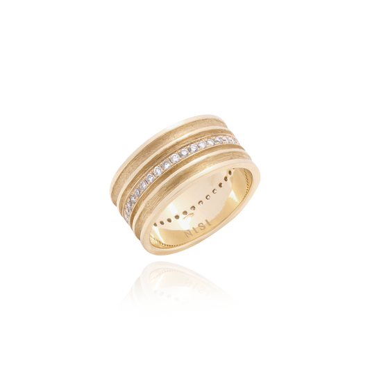 Rea Pavé Diamond Etrusque Gold Band - Nisi Jewelry - Delux Jewels  Luxury jewelry  Fine jewelry  Designer jewelry  High-end jewelry  Premium jewelry  Elegant jewelry Diamond rings  Gold necklaces  Gemstone earrings  Luxury bracelets  Statement jewelry  Wedding bands  Engagement rings  Custom jewelry Buy luxury jewelry online  Affordable luxury jewelry  Handmade fine jewelry  Jewelry for gifts  Unique jewelry pieces  Jewelry store online