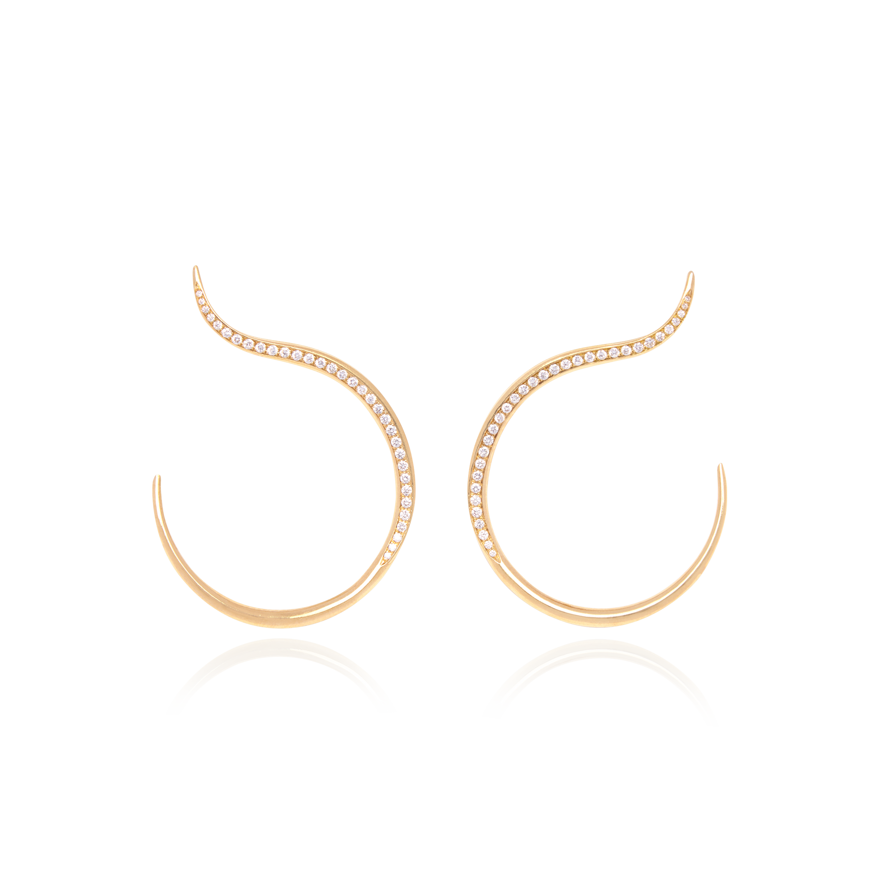 Teti Pavé Diamond Hoop Earrings - Nisi Jewelry - Delux Jewels  Luxury jewelry  Fine jewelry  Designer jewelry  High-end jewelry  Premium jewelry  Elegant jewelry Diamond rings  Gold necklaces  Gemstone earrings  Luxury bracelets  Statement jewelry  Wedding bands  Engagement rings  Custom jewelry Buy luxury jewelry online  Affordable luxury jewelry  Handmade fine jewelry  Jewelry for gifts  Unique jewelry pieces  Jewelry store online